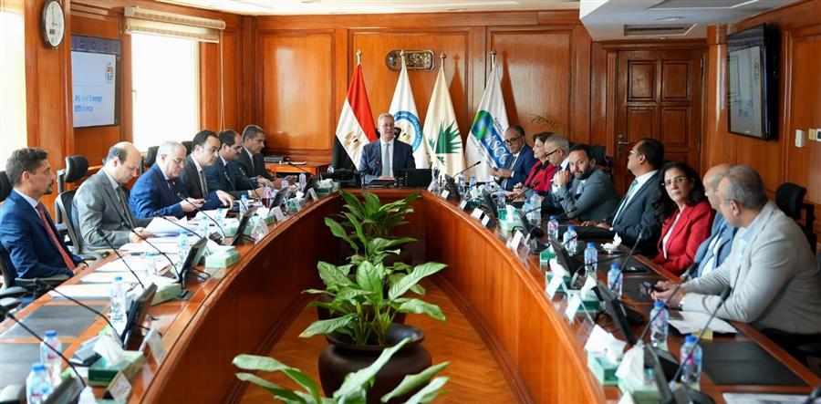 بدء إنتاج حقل غرب مينا في الربع الرابع من 2026 بإضافة 160 مليون قدم مكعب غاز يوميًا